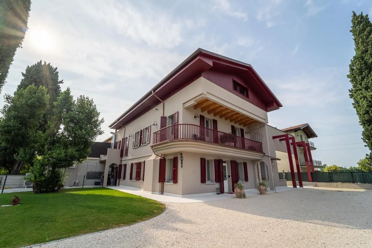 Villa Veronesi Сан-Мартино-делла-Баталья Мини-отель